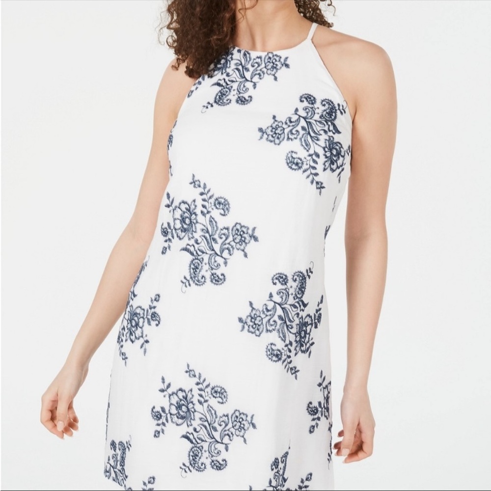 BCX floral Embroidered Paisley Dress Halter Keyhole Back